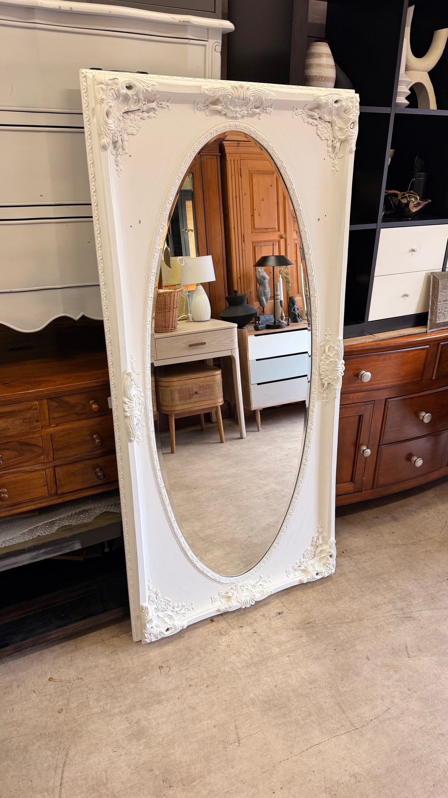 Grand Oval Baroque Mirror — Ivory